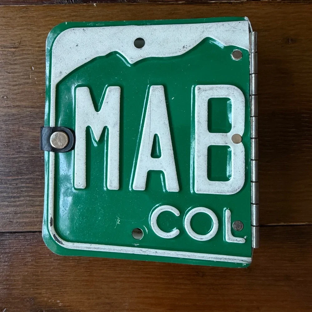 90s Retro Vermont State License Plate Metal Personal Organizer
